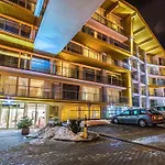 מלון Ii Nosalowy Dwor 4*