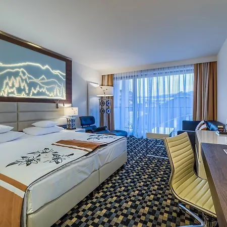 Ii Nosalowy Dwór Hotel 4*