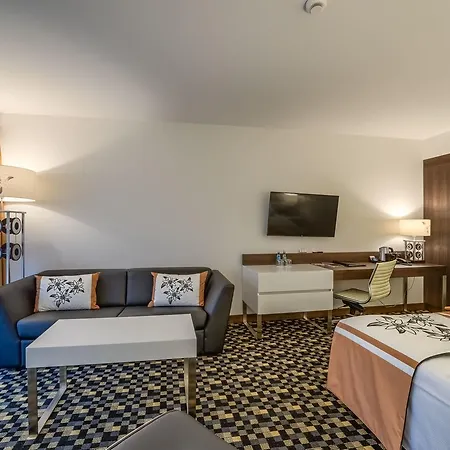 Hotel Ii Nosalowy Dwór 4*