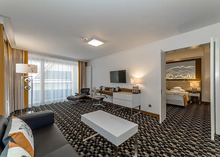 Ii Nosalowy Dwor Отель